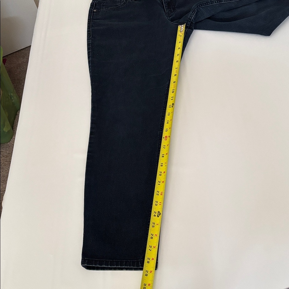 Nine West Cigarette Jeans, Size 16r/33, Dark Wash Blue Denim - Picture 7 of 14